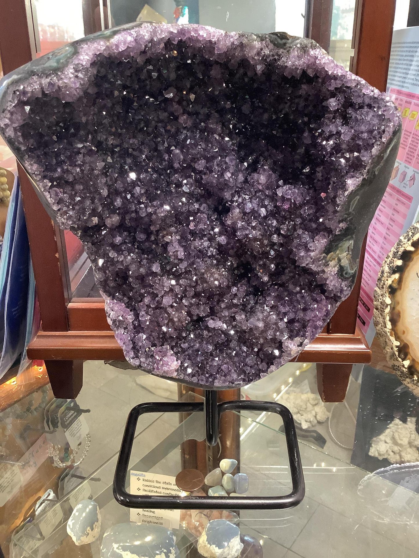 Gallery Amethyst