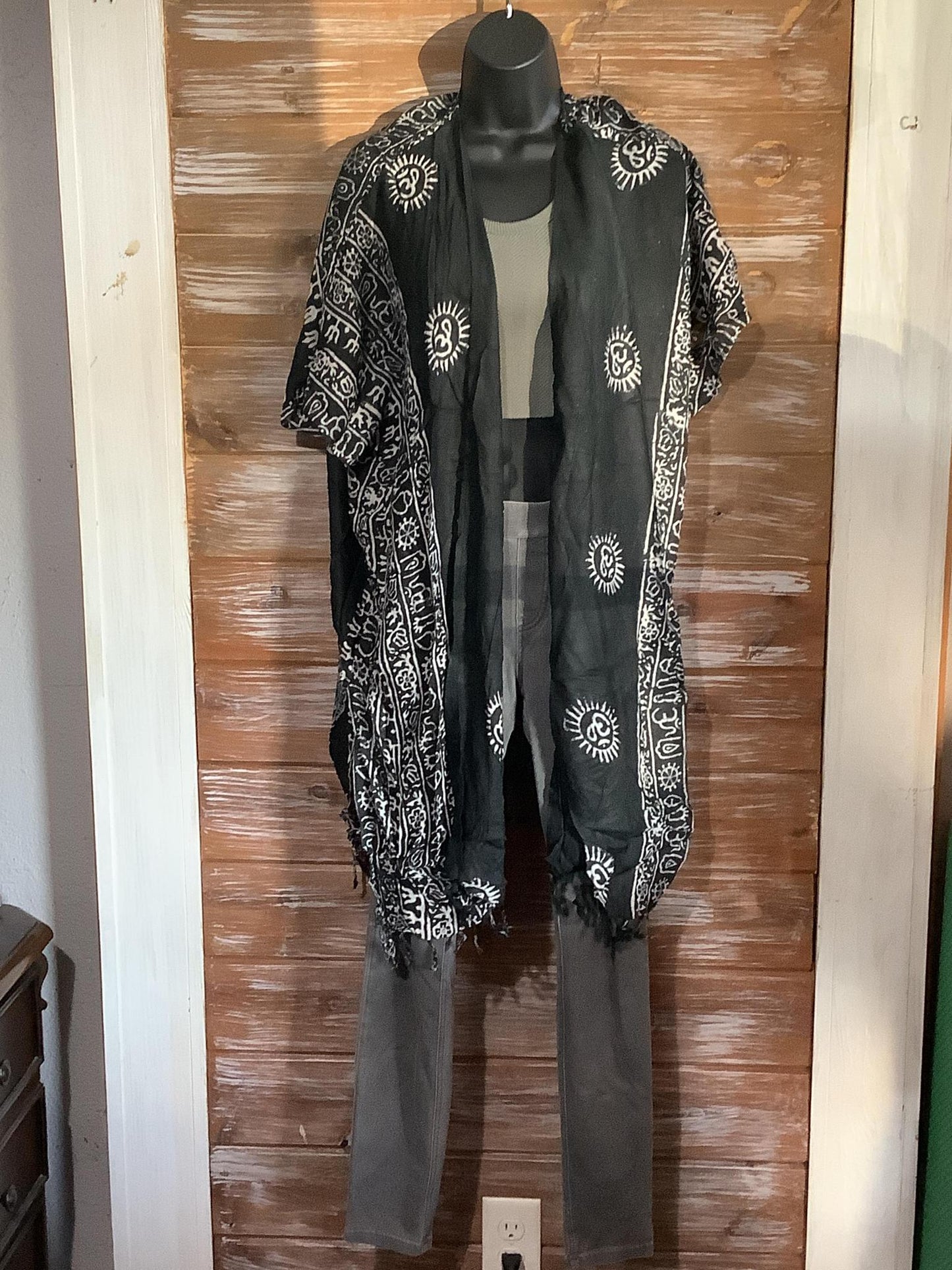 Deity Print Kimono