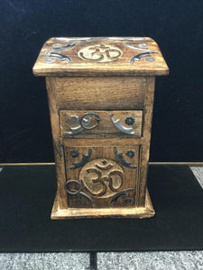 Om Herb Chest